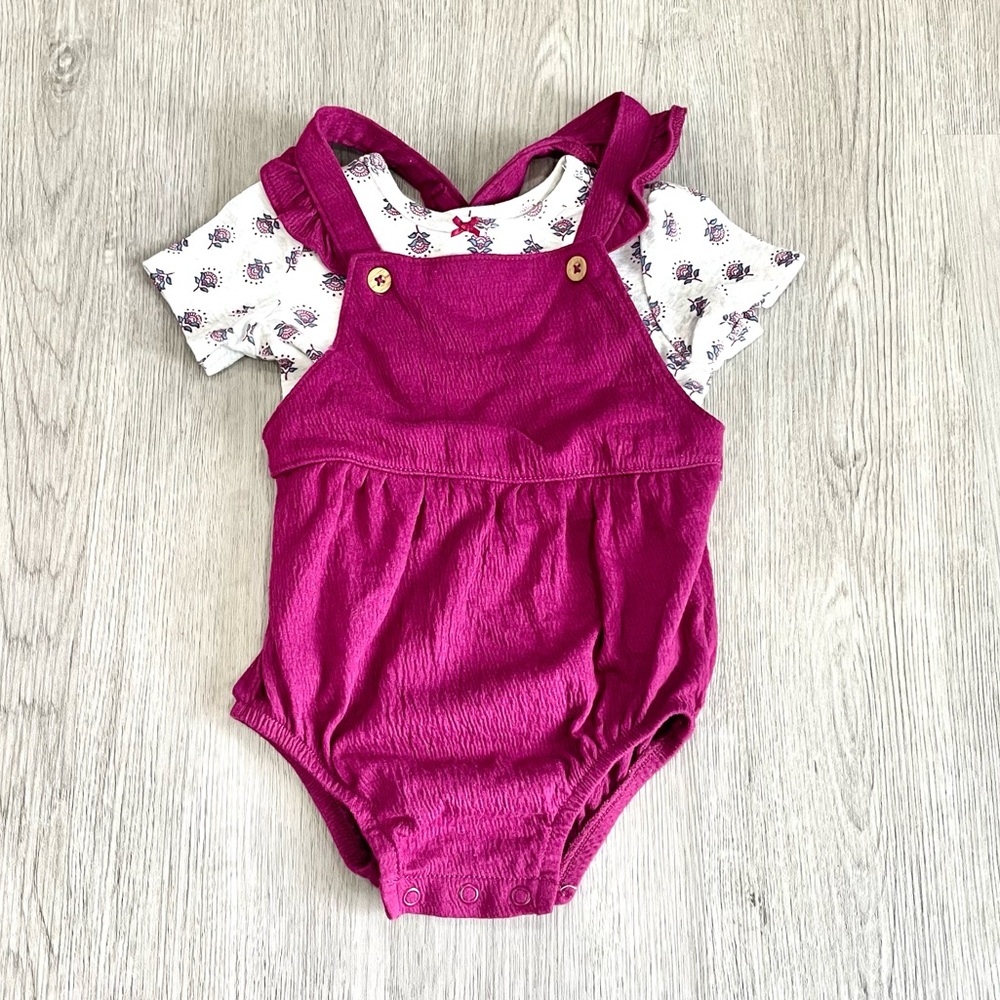 NWOT Carter’s 2 Piece Bubble Romper- Size 18M